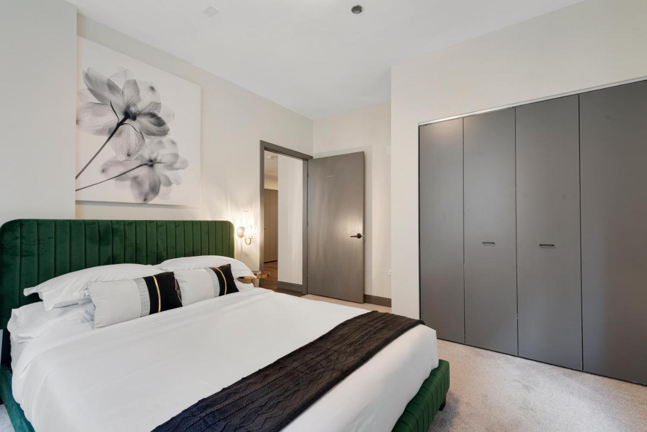 Experience Downtown Chicago At Millennium - Luxury Apartments In The Loop Luaran gambar