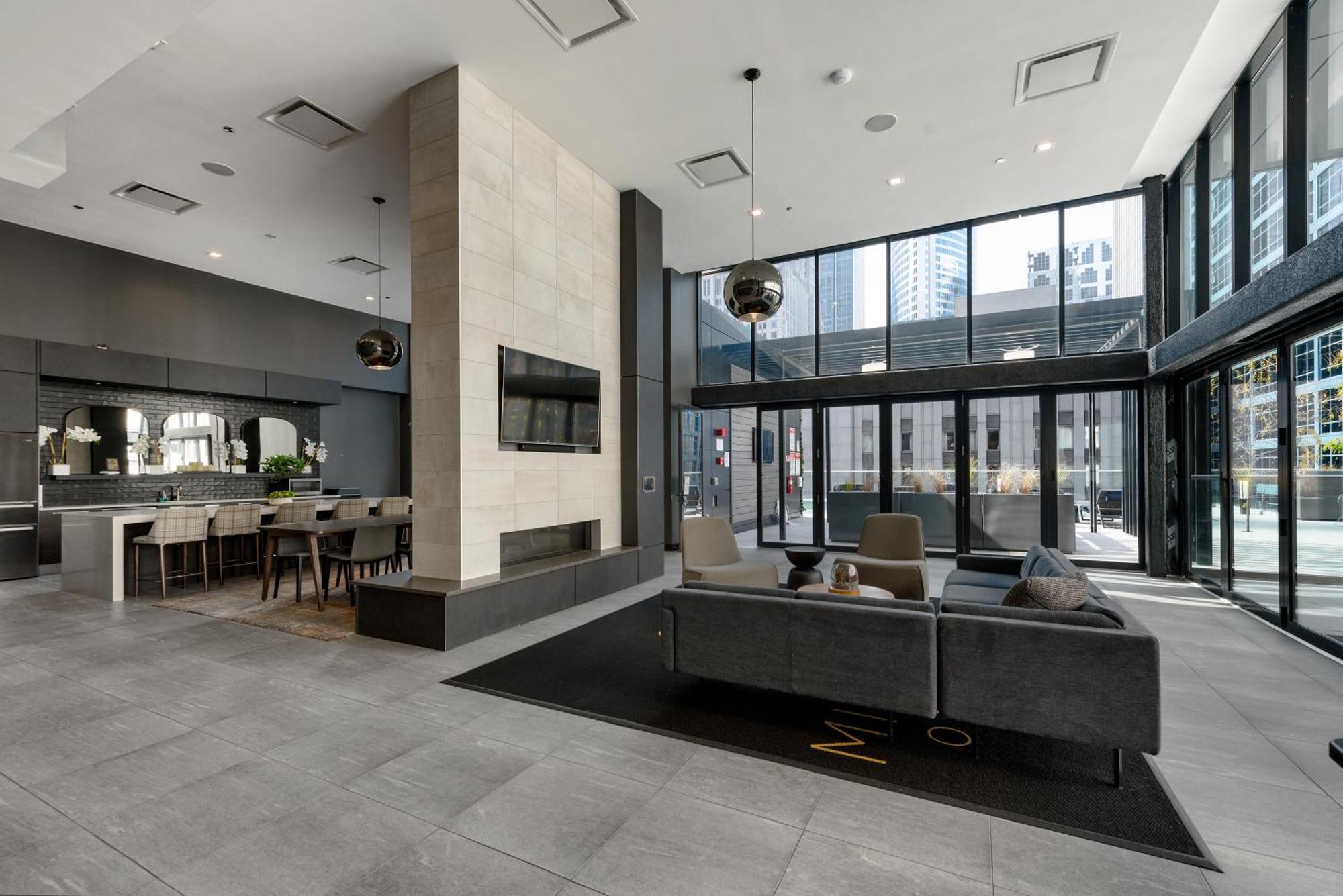 Experience Downtown Chicago At Millennium - Luxury Apartments In The Loop Luaran gambar