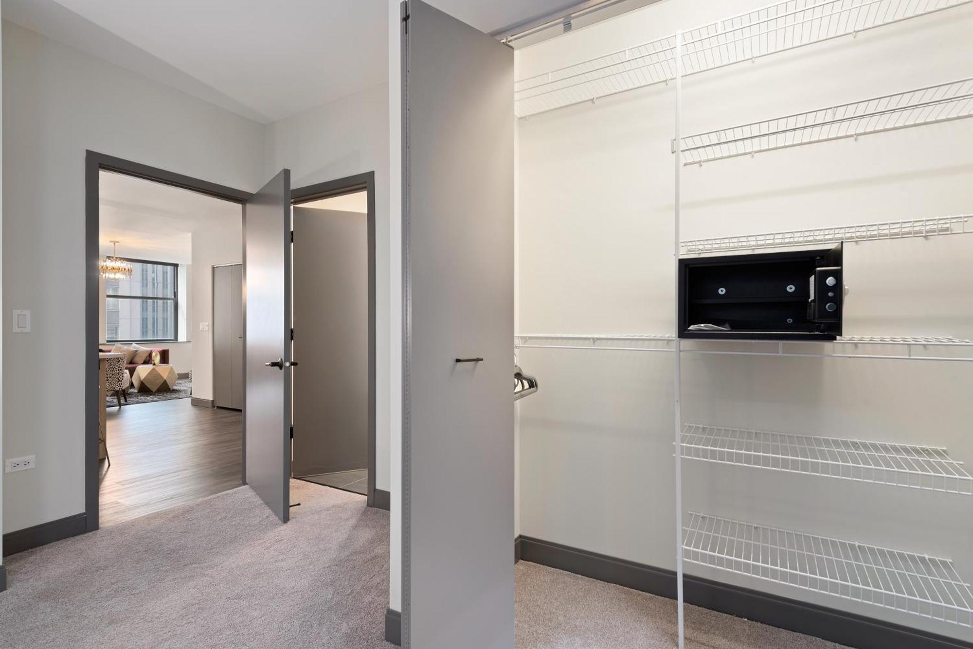 Experience Downtown Chicago At Millennium - Luxury Apartments In The Loop Luaran gambar