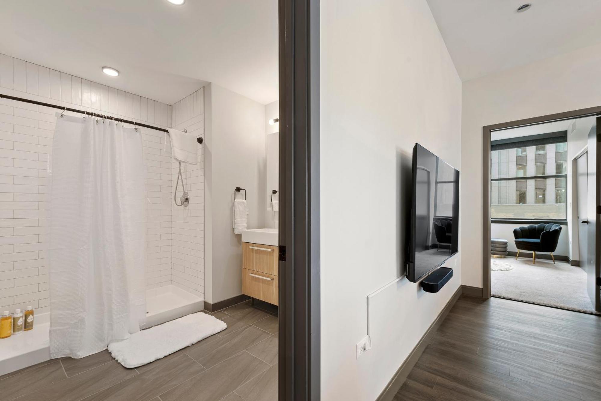 Experience Downtown Chicago At Millennium - Luxury Apartments In The Loop Luaran gambar